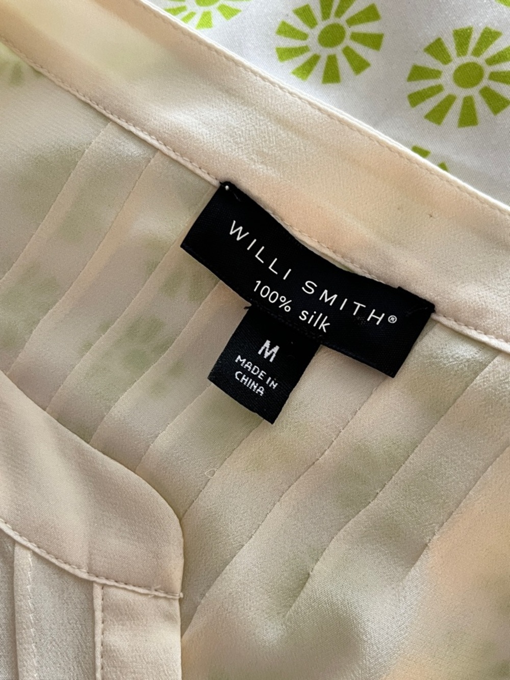 ✨ NWOT! Elegant Willi Smith 100% Silk Ivory Blouse | Office to Evening Chic - Picture 2 of 13